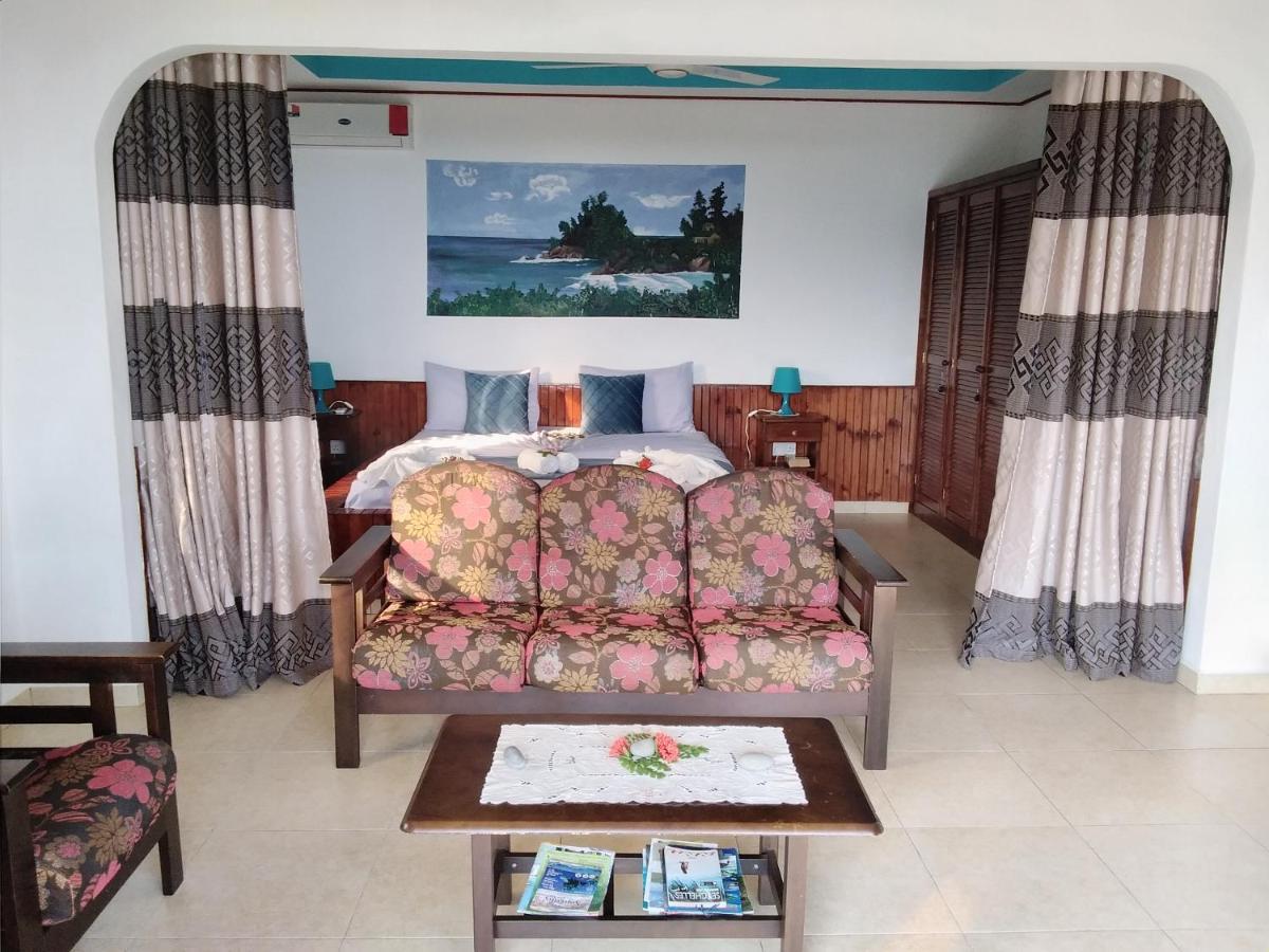Les Elles Guesthouse Self Catering Baie Lazare  ภายนอก รูปภาพ